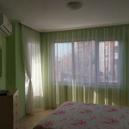 Prestige Sunny Apartment *