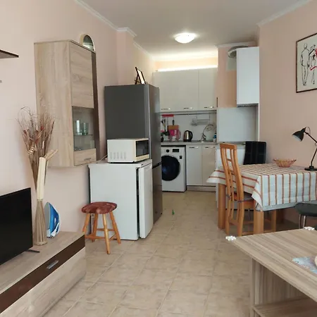 Prestige Sunny Apartment *